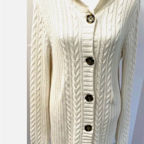 Excellent condition Gap cream cable knit hooded cardigan. . Sz L True to size - Picture 4 of 7